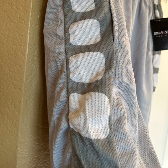 Galaxy by Harvic Men's Shorts - Silver - Size M - NWT - Picture 5 of 9